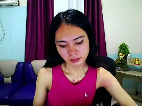 Snapshot of devine_goddess chatting on 05-19-26, 04:36 devine goddess online show from 05-19-26, 04:36