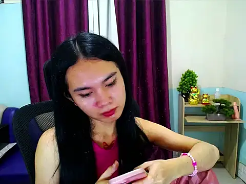 Snapshot of devine_goddess chatting on 04-19-26, 06:10 devine goddess online show from 04-19-26, 06:10