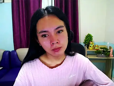 Snapshot of devine_goddess chatting on 04-24-26, 01:29 devine goddess online show from 04-24-26, 01:29
