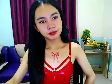 Snapshot of devine_goddess chatting on 04-20-26, 01:24 devine goddess online show from 04-20-26, 01:24