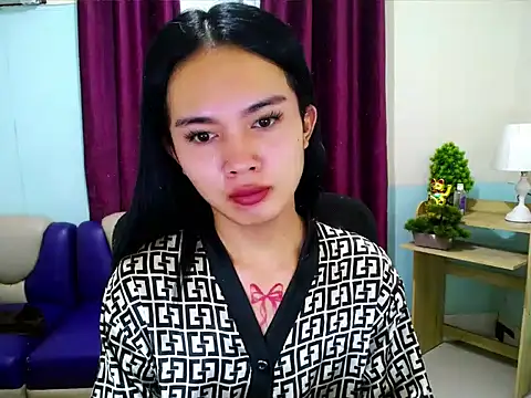 Snapshot of devine_goddess chatting on 05-04-26, 11:29 devine goddess online show from 05-04-26, 11:29