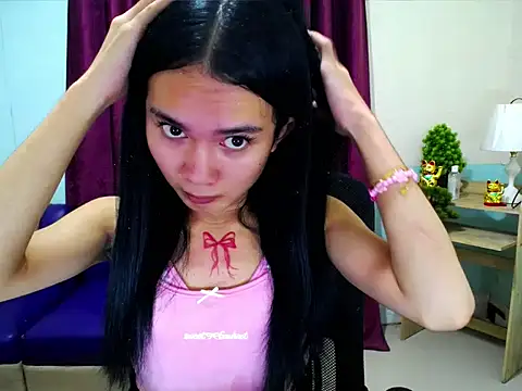 Snapshot of devine_goddess chatting on 05-12-26, 05:30 devine goddess online show from 05-12-26, 05:30