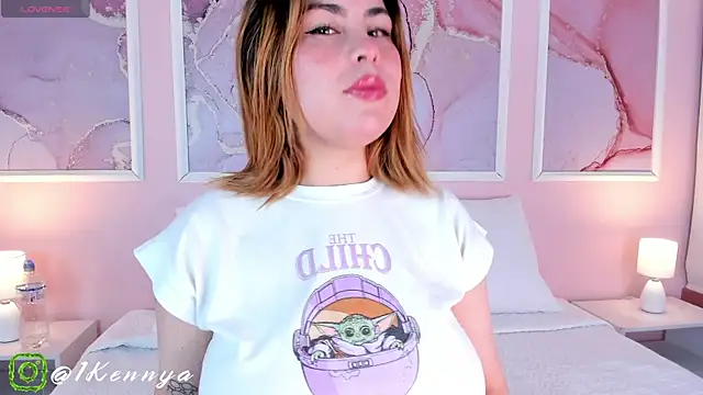 Kennya Rodriguez online show from 11-18-25, 03:32