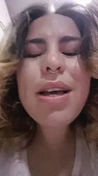 Kennya Rodriguez online show from 04-17-26, 05:32