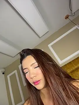 Pushaina  1 online show from 05-27-26, 03:58