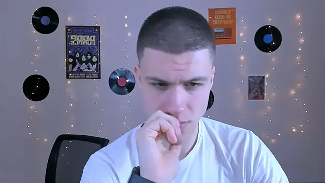 Snapshot of neo_raze chatting on 02-08-26, 08:06 neo raze online show from 02-08-26, 08:06