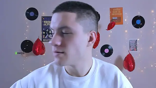 Snapshot of neo_raze chatting on 02-16-26, 07:34 neo raze online show from 02-16-26, 07:34