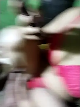 Romantic-Couple999 online show from 04-15-26, 05:17