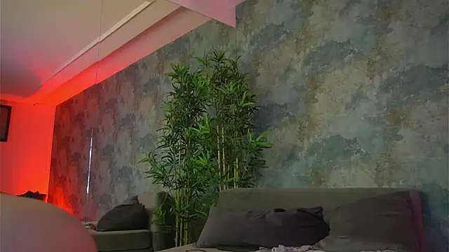 EvaBerryy online show from 04-06-26, 05:08