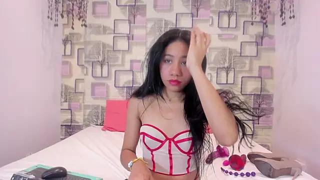 Lara pons online show from 05-21-26, 02:03