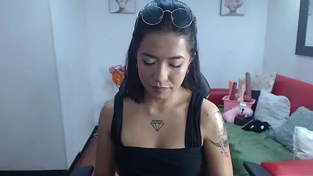 Lynn turner online show from 04-13-26, 08:02