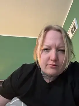 Lolaaxxx13 online show from 05-16-26, 06:29