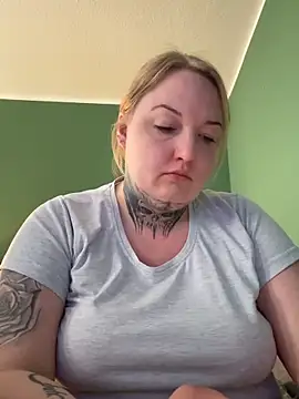 Lolaaxxx13 online show from 06-08-26, 06:08