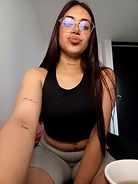 Snapshot of _ValentinaX_ chatting on 02-10-26, 11:42 ValentinaX online show from 02-10-26, 11:42