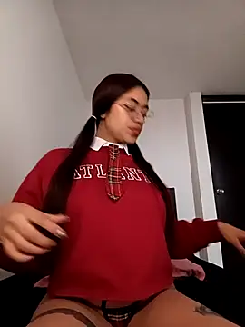 Snapshot of _ValentinaX_ chatting on 02-14-26, 11:54 ValentinaX online show from 02-14-26, 11:54