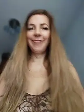 Snapshot of sexyrubyta chatting on 06-13-26, 12:58 sexyrubyta online show from 06-13-26, 12:58