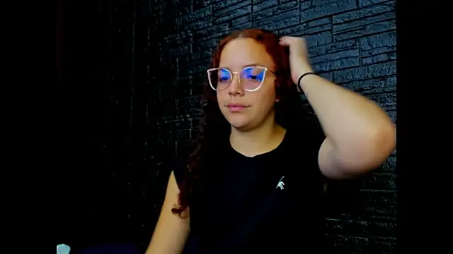 Miss Dior2 online show from 04-15-26, 02:54