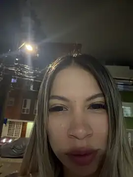 Snapshot of Mia_Rosee1 chatting on 05-27-26, 02:19 Mia Rosee1 online show from 05-27-26, 02:19