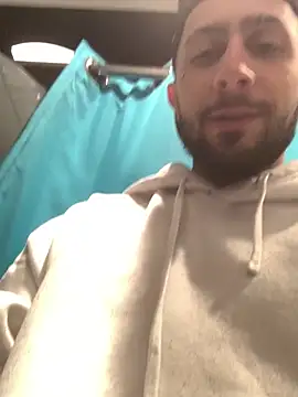 Snapshot of robeertiito chatting on 03-17-26, 08:12 robeertiito online show from 03-17-26, 08:12