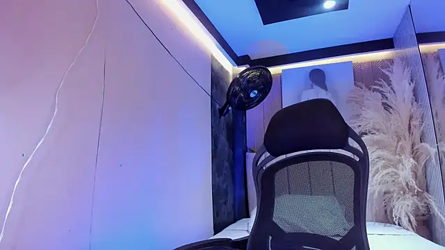 GemmaBrown online show from 04-07-26, 12:51