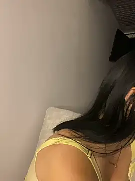 Snapshot of _HannahFox_ chatting on 02-22-26, 12:13 HannahFox online show from 02-22-26, 12:13