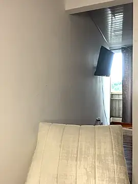 Snapshot of _HannahFox_ chatting on 02-06-26, 10:17 HannahFox online show from 02-06-26, 10:17