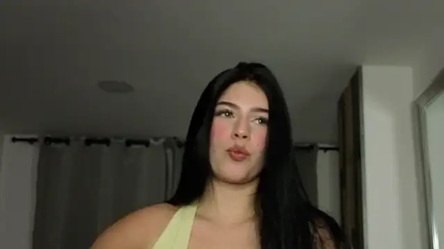 Snapshot of _HannahFox_ chatting on 05-29-26, 12:49 HannahFox online show from 05-29-26, 12:49