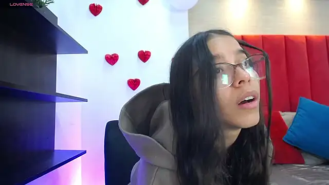 Snapshot of Luna_Millers chatting on 03-01-26, 04:12 Luna Millers online show from 03-01-26, 04:12