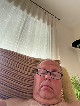 YachtCaptain10 online show from 06-10-26, 04:30