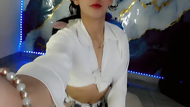 Snapshot of NathalialLooes chatting on 06-03-26, 04:46 NathalialLooes online show from 06-03-26, 04:46