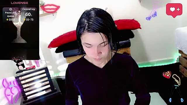 Snapshot of NathalialLooes chatting on 02-26-26, 05:51 NathalialLooes online show from 02-26-26, 05:51