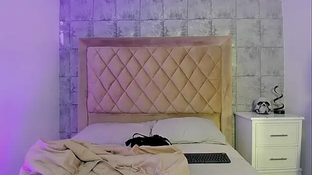 CleoFoxx  online show from 03-04-26, 12:24