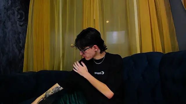 Snapshot of Jax_valentine chatting on 02-04-26, 10:49 Jax valentine online show from 02-04-26, 10:49