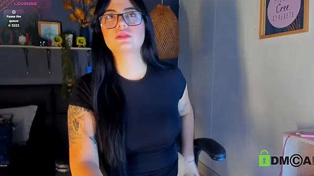 eliza pink24 online show from 03-07-26, 06:35