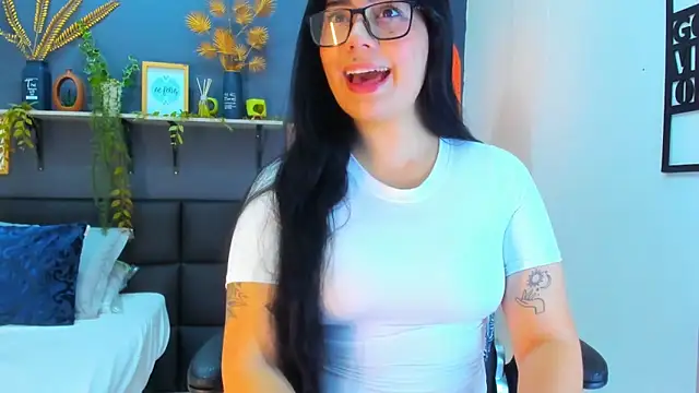 eliza pink24 online show from 02-09-26, 09:35