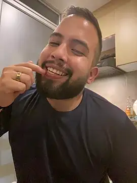 Snapshot of Dalton_s chatting on 02-10-26, 04:11 Dalton s online show from 02-10-26, 04:11