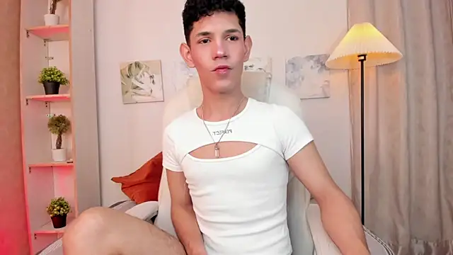 Snapshot of arlequiin_ chatting on 02-10-26, 09:03 arlequiin online show from 02-10-26, 09:03