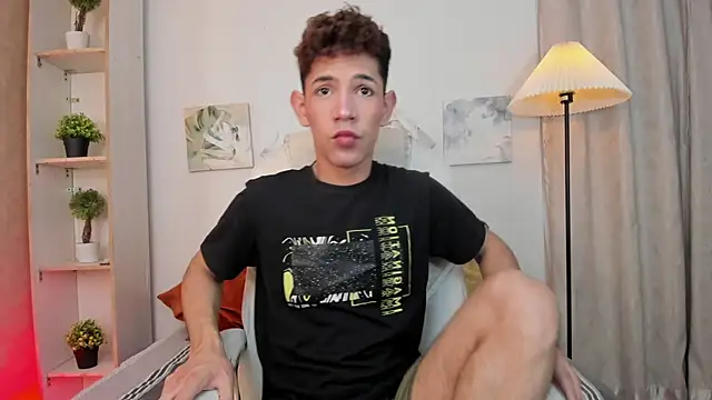 Snapshot of arlequiin_ chatting on 02-07-26, 08:39 arlequiin online show from 02-07-26, 08:39