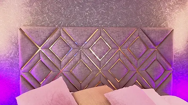 Snapshot of Bella-Swant chatting on 05-19-26, 07:43 Bella-Swant online show from 05-19-26, 07:43