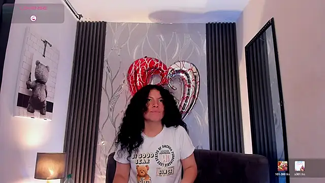 Zoe-yanin online show from 02-16-26, 07:01