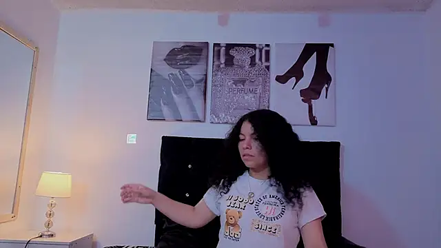 Zoe-yanin online show from 02-21-26, 06:54