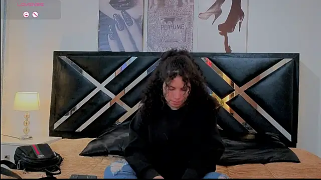 Zoe-yanin online show from 03-31-26, 06:43