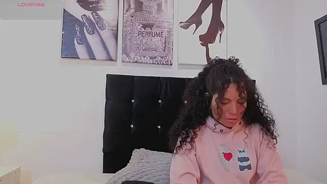 Zoe-yanin online show from 03-24-26, 07:03