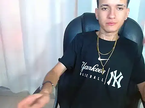 eroboyxox online show from 02-25-26, 08:08