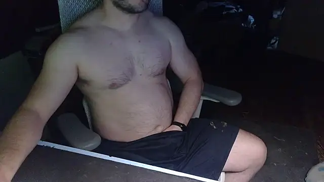 under the desk40 online show from 05-08-26, 10:19