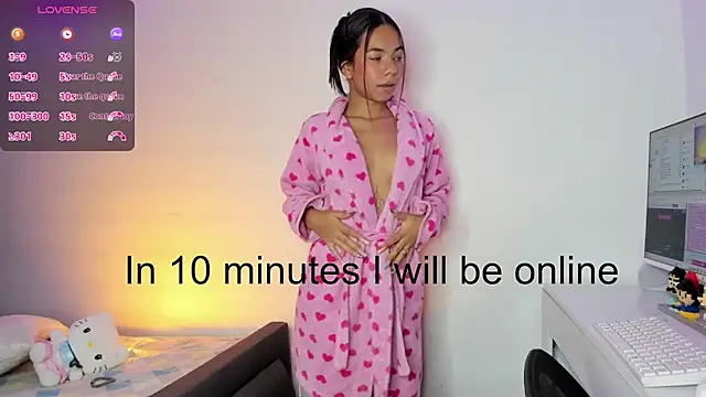 kaylaneee  online show from 06-10-26, 12:50
