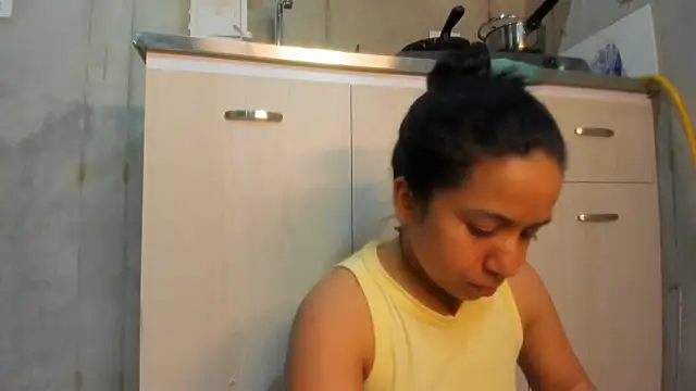 Snapshot of chiarafustox chatting on 04-16-26, 01:17 chiarafustox online show from 04-16-26, 01:17