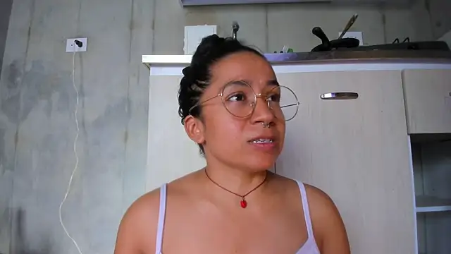 Snapshot of chiarafustox chatting on 05-31-26, 03:07 chiarafustox online show from 05-31-26, 03:07