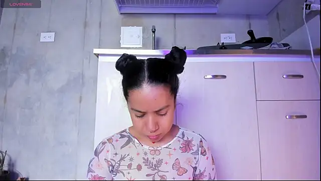 Snapshot of chiarafustox chatting on 07-20-26, 01:35 chiarafustox online show from 07-20-26, 01:35