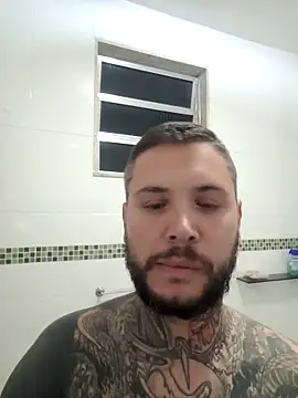 Snapshot of Elvispsic chatting on 06-19-26, 03:12 Elvispsic online show from 06-19-26, 03:12